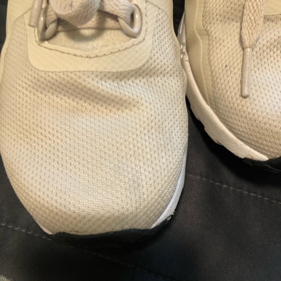 Nike Air Max Zero in Oatmeal - Picture 6 of 12